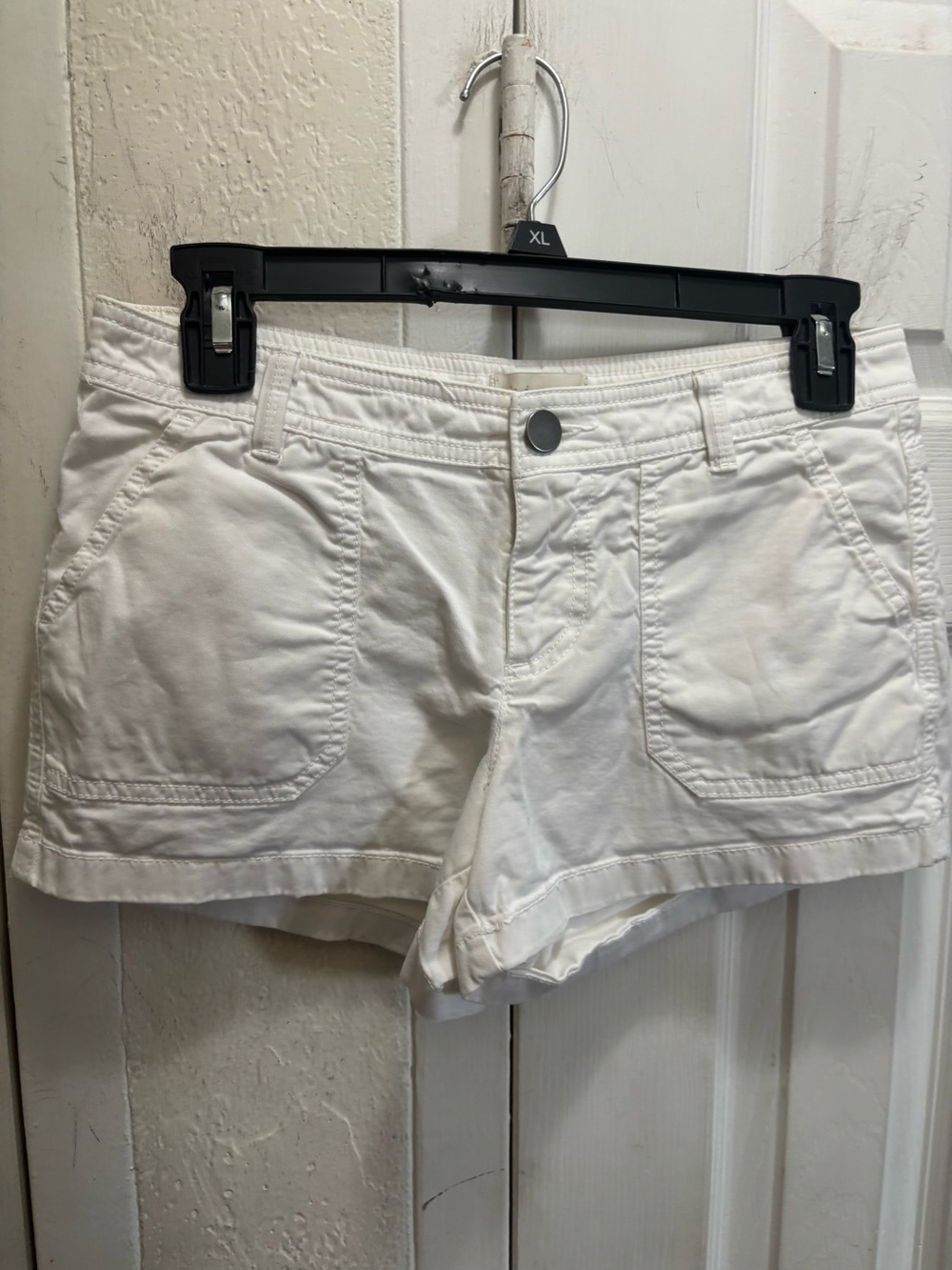 hinge White High-Rise Casual Cotton Pocket Shorts
